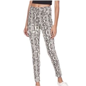 Wild Fable Women’s Snake Skin Print Jeans